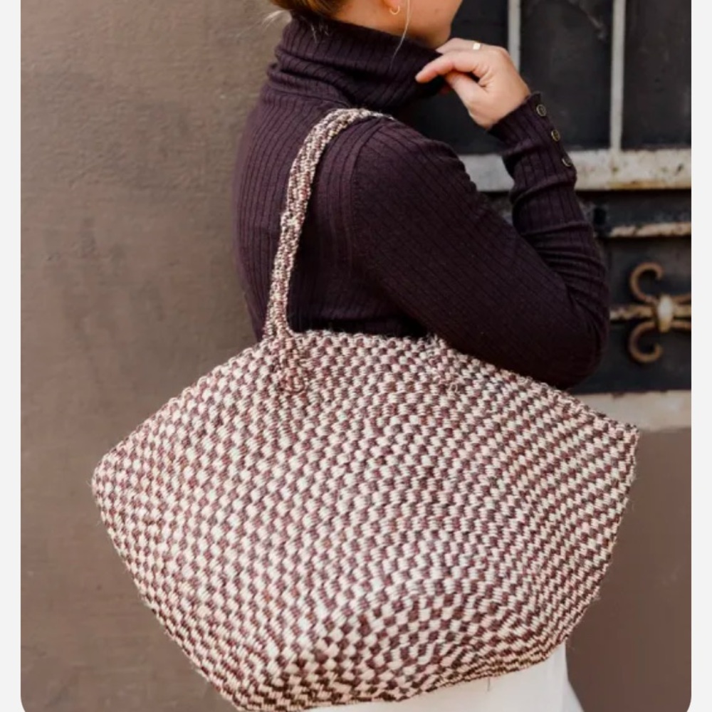 Abby Alley Sisal Market Woven Tote Bag in Mocha Checkerboard